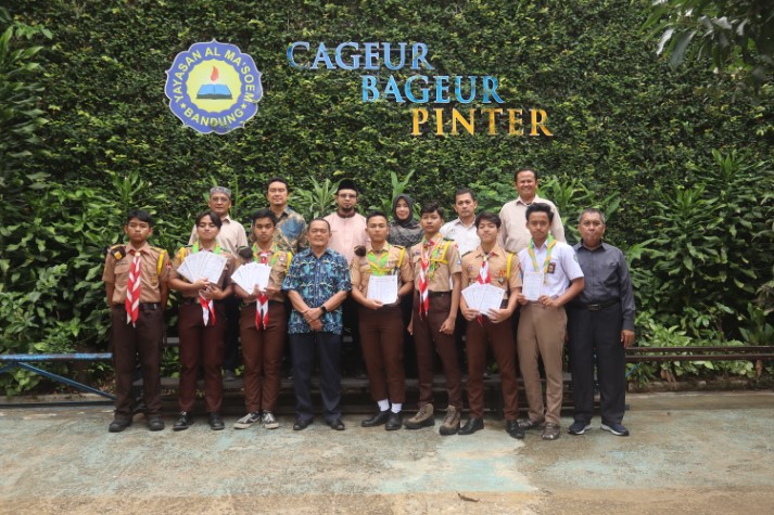 5 Siswa SMA Al Masoem Mendapatkan Tanda Kecakapan Khusus dalam Pramuka
