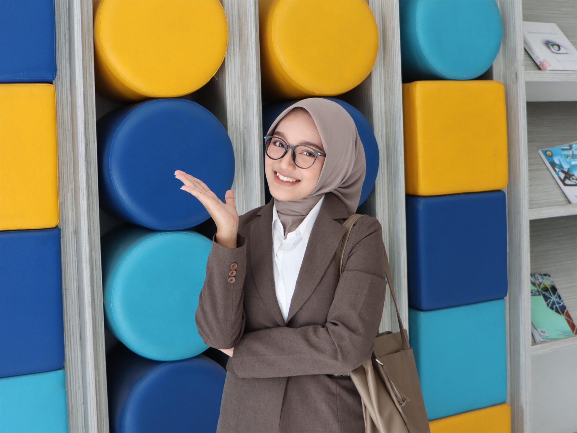 Apakah Kuliah Masih Jadi Syarat Utama untuk Mendapatkan Pekerjaan?