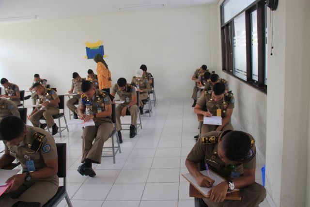 Contoh Soal Ujian IPDN dan Rekomendasi Buku Latihan Terbaik
