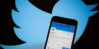 Pengaruh Trending Topic di Twitter Terhadap Opini Publik
